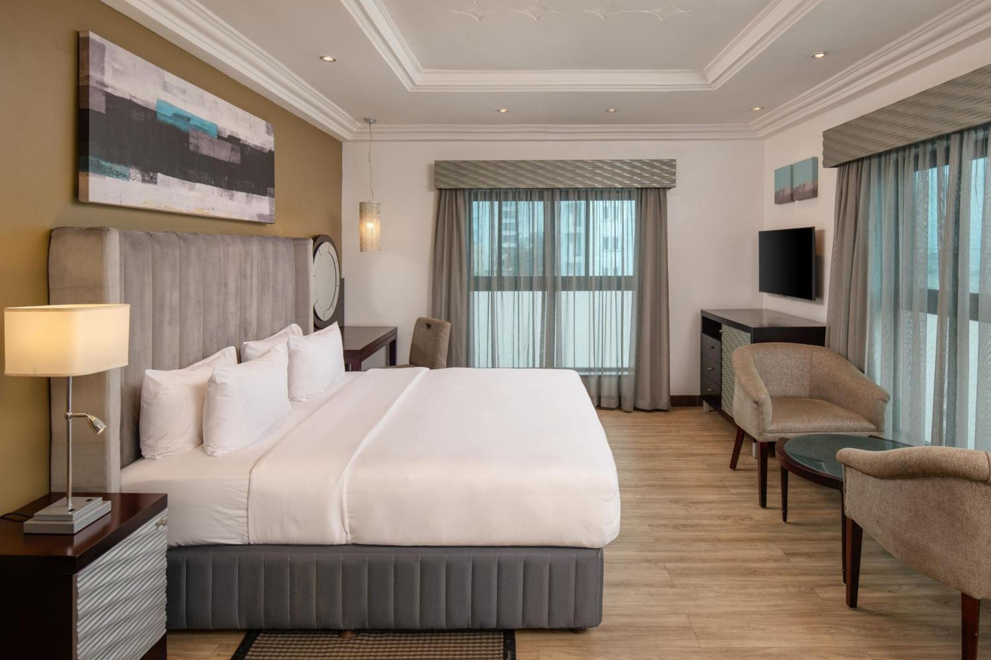 Protea Hotel By Marriott Lagos Kuramo Waters Exterior photo