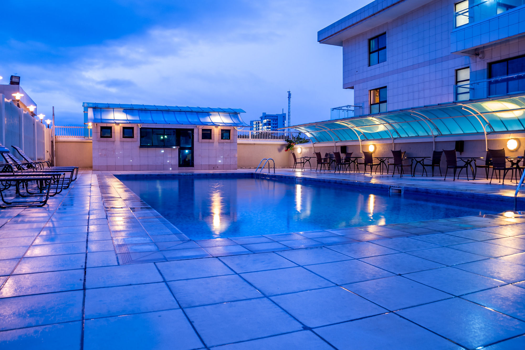 Protea Hotel By Marriott Lagos Kuramo Waters Exterior photo